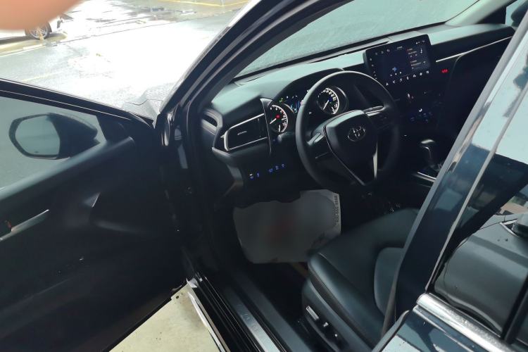 Used Toyota Camry 2023 2.0G Luxury Edition