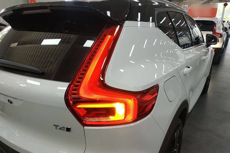 Used Volvo XC40 2022 T4 Four-Wheel Drive Smart & Luxurious Edition