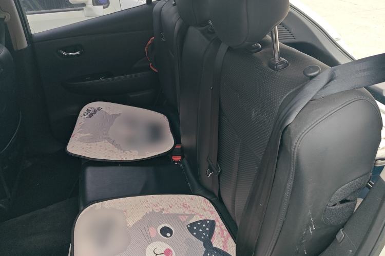 Used Venucia Leaf 2014 Navigation Version 6.6 KW