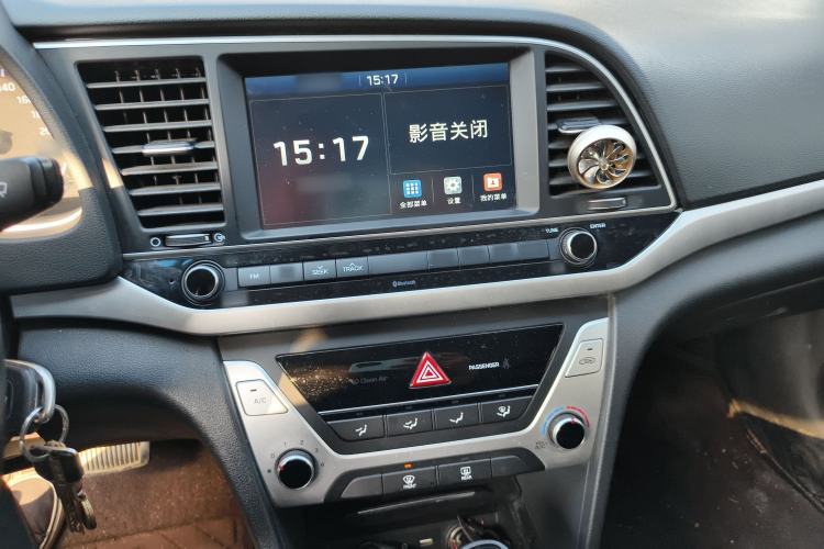 Used Hyundai Elantra (6th Generation / Lingdong) 2016 1.6L Automatic ZhiXuan – Elite Version Center Console
