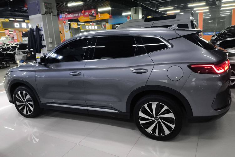 Used BYD Song PLUS New Energy 2024 Honor Edition EV 520km Premium Model