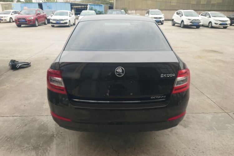 Used Skoda Octavia 2015 1.6L Automatic Yijun Edition