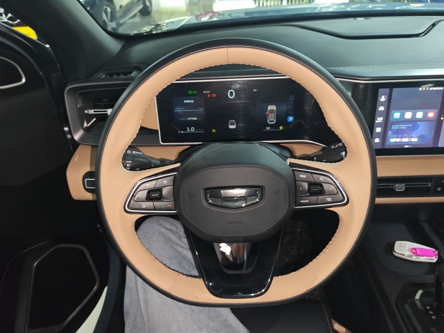 Geely Auto icon 2023 1.5TD Chocolate Smoothie Edition — снимка 13
