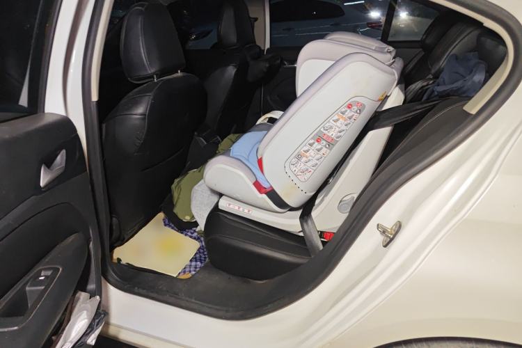 Used Peugeot 408 2019 230THP Automatic Luxury Edition China V Standard Left Rear Seat