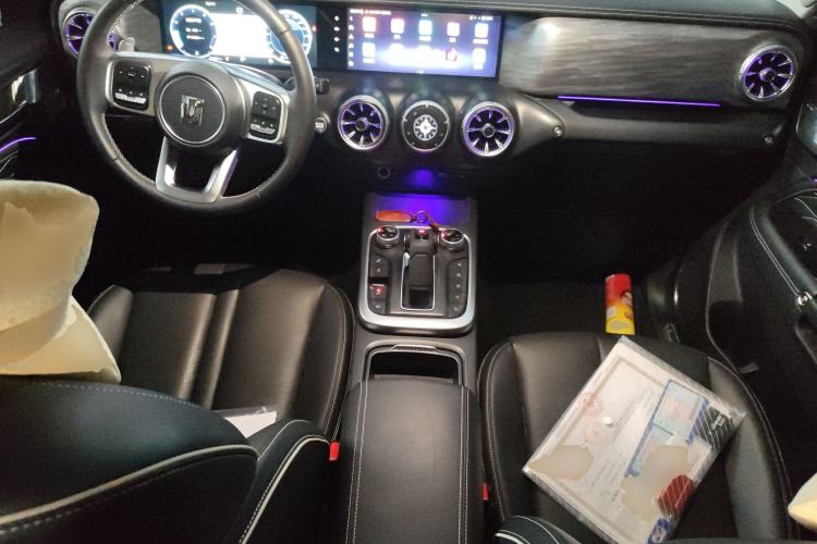 Used Tank 300 2021 Off-Road Edition 2.0T Conqueror Center Console