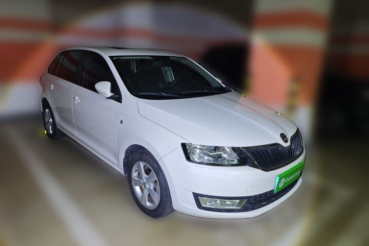 Used Skoda Rapid Spaceback 2014 1.6L Manual Enjoyment Edition