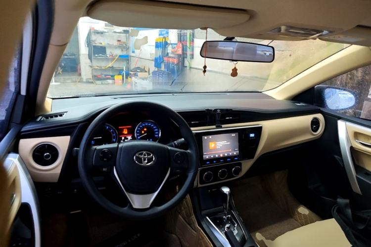 Used Toyota Corolla 2017 Revised Version 1.2T S-CVT GL-i