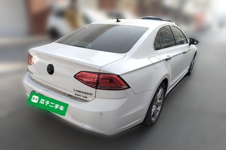 Used Volkswagen Lamando 2015 280TSI Manual Comfort Edition
