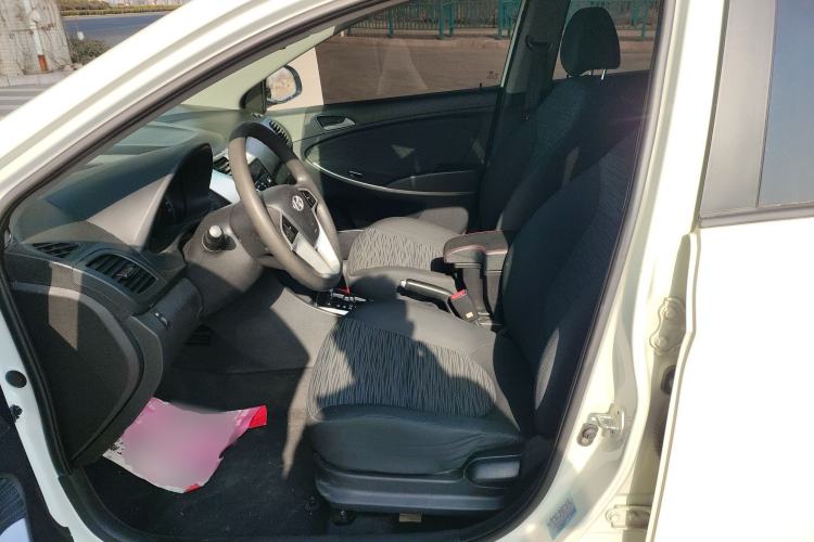 Used Hyundai Verna Ray 2016 1.4L Automatic Leading-Edge GLX Left Front Seat