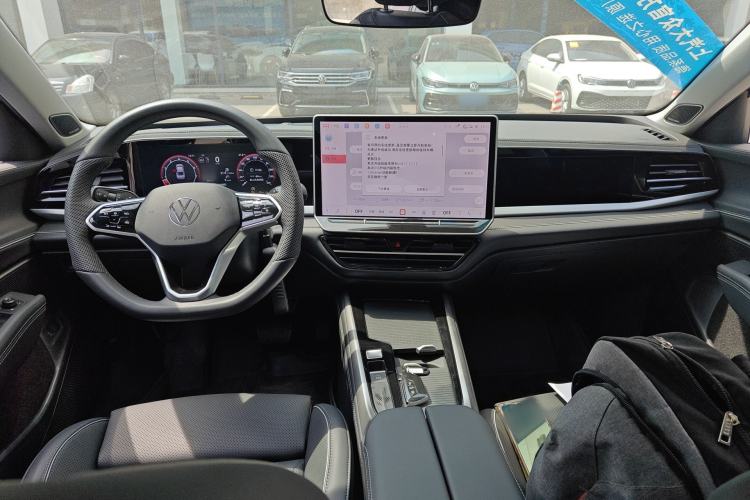 Used Volkswagen Passat 2025 Pro 380TSI Dragon Supreme Edition