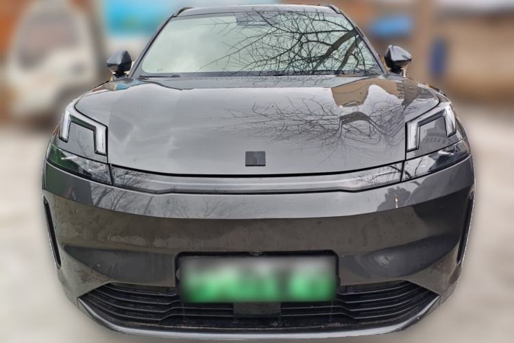 Used Lynk & Co 08 EM-P 2023 120km Long-Range Pro Front