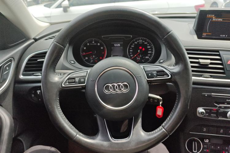 Used Audi Q3 2017 30 TFSI Fashion Model