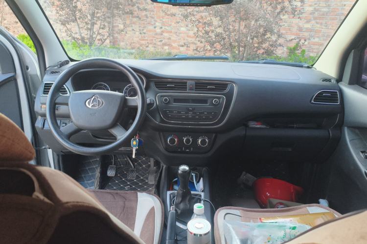 Used CHANGAN KAICHENG Ounuo S 2019 1.5L Ouno S Standard Model China VI JL473QG Center Console