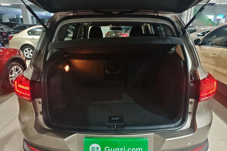 Used Volkswagen Tiguan L 2013 1.8TSI Automatic Two-Wheel Drive Luxury Model
