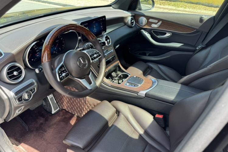 Used Mercedes-Benz GLC 2020 GLC 300 L 4MATIC Luxury Model
