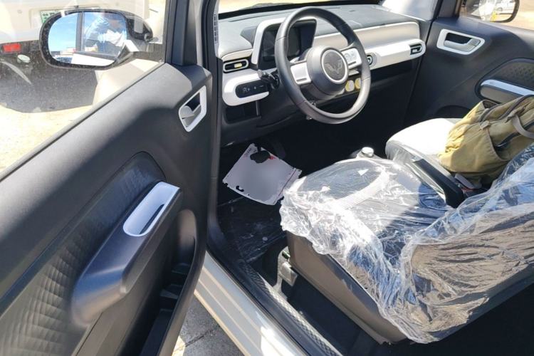 Used Wuling Hongguang MINIEV 2024 3rd Generation 215km Youth Edition