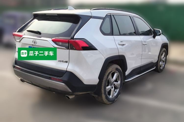 Used Toyota RAV4 2022 2.0L CVT Two-Wheel Drive Fashion Edition