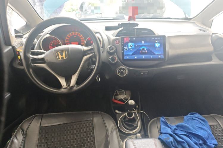 Used Honda Fit 2011 1.3L manual Comfort version
