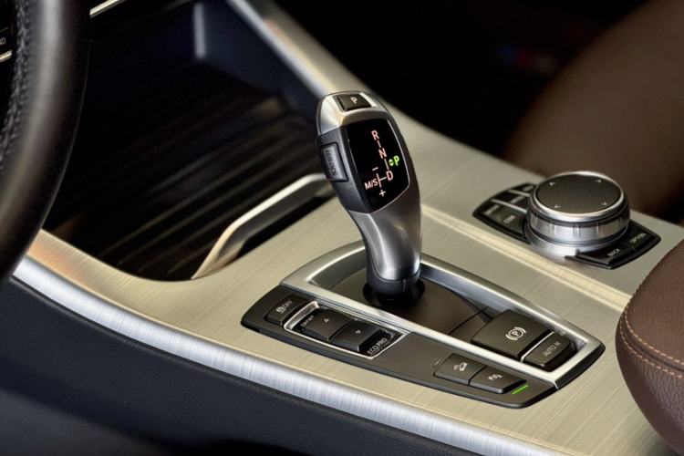 Used BMW X4 2016 xDrive20i M Sport Edition Interior 7