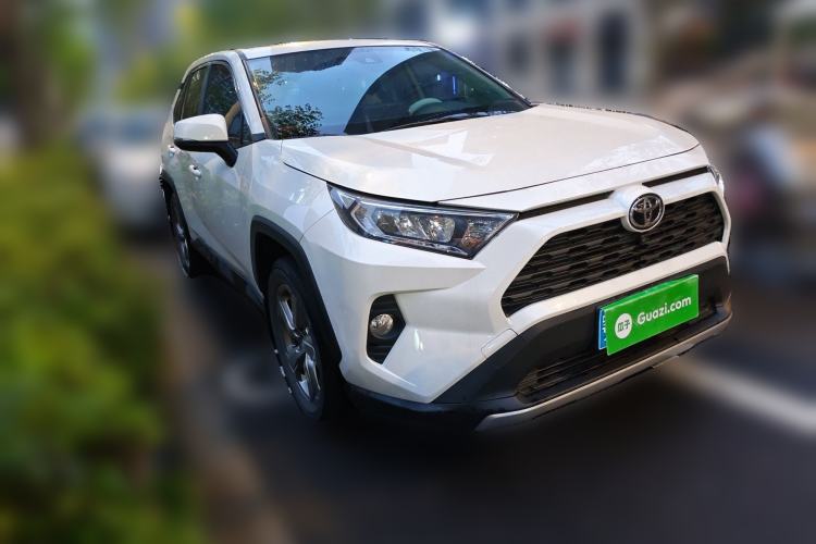 Used Toyota RAV4 2021 2.0L CVT Two-Wheel Drive Fashion PLUS Edition Front Right 45 Deg