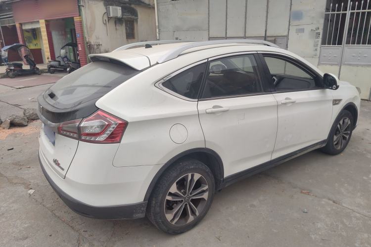 Used Luxgen U6 SUV 2014 2.0T ZhiZun Model