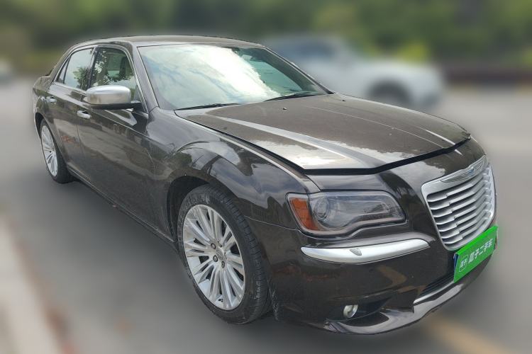 Used Chrysler 300C 2013 3.6L Premium Edition
