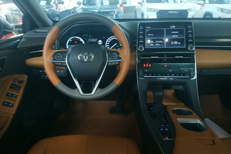 Used Toyota Avalon 2019 Dual-Engine 2.5L XLE Prestige Version China VI Standard
