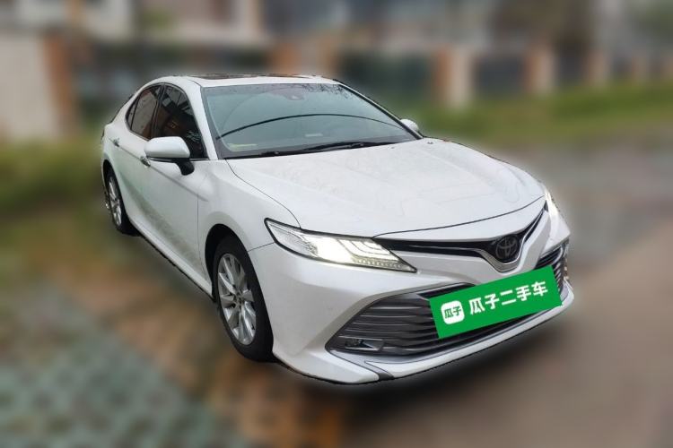 Used Toyota Camry 2019 2.0G Luxury Edition China VI Standard Front Right 45 Deg