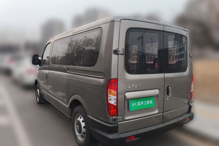 Used SAIC MAXUS Xintu V80 2014 2.5T Aotuntong Short Wheelbase Mid-Roof Model
