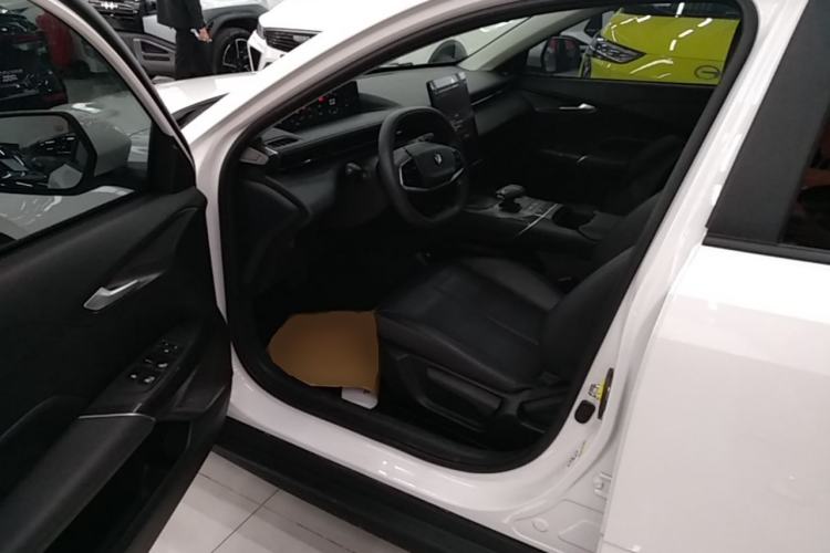Used CHANGAN Eado DD 2023 Blue Whale NE 1.5T GDI DCT Luxury Edition
