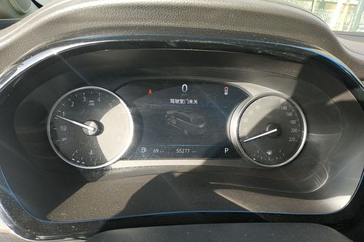 Used Buick GL8 2023 Land Executive Class Comfort Model