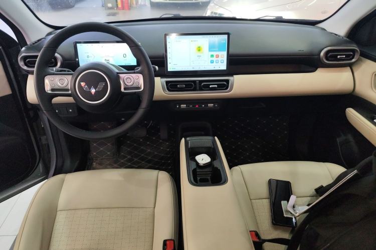 Used Wuling Bingo PLUS 2024 330 km Range Five-Seater Version