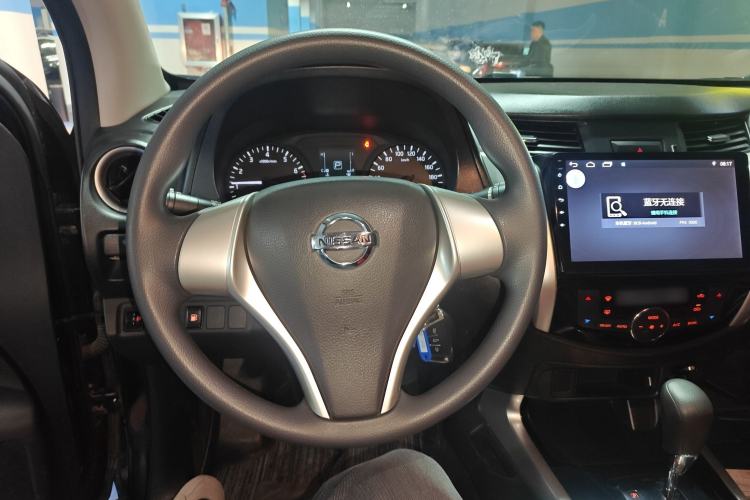 Used Nissan Navara 2017 2.5L Automatic 2WD Luxury Edition QR25
