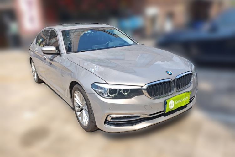Used BMW 5 Series 2018 525Li Luxury Package
