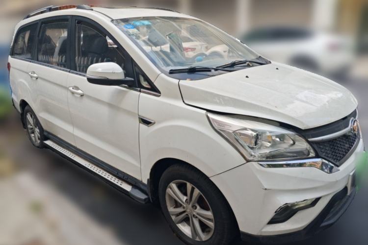 Used HYOSOW H3 2017 1.5L Manual Comfort Sunroof Version Front Right 45 Deg