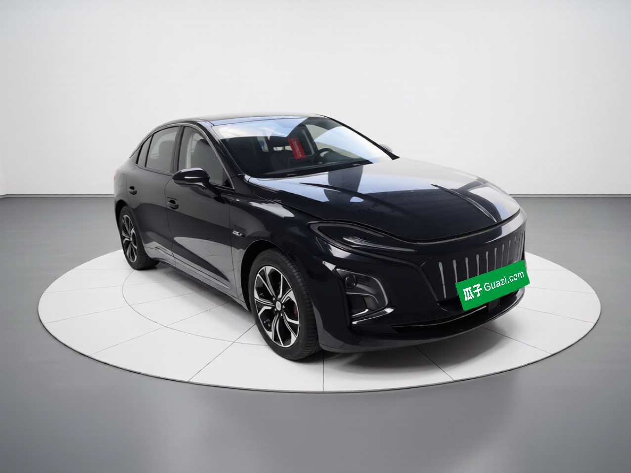 Hongqi E-QM5 2023 Revised Version Basic Travel Edition — снимка 3
