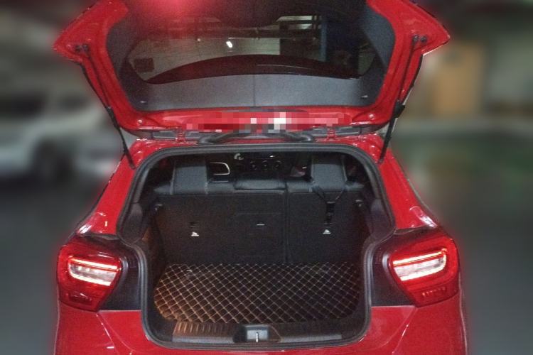 Used Mercedes-Benz A-Class 2015 A 200 Fashion Model