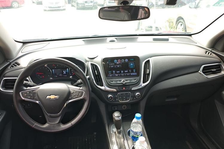 Used Chevrolet Equinox 2017 535T Automatic YuJie Edition Center Console