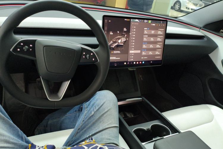 Used Tesla Model 3 2023 Rear-Wheel-Drive Version
