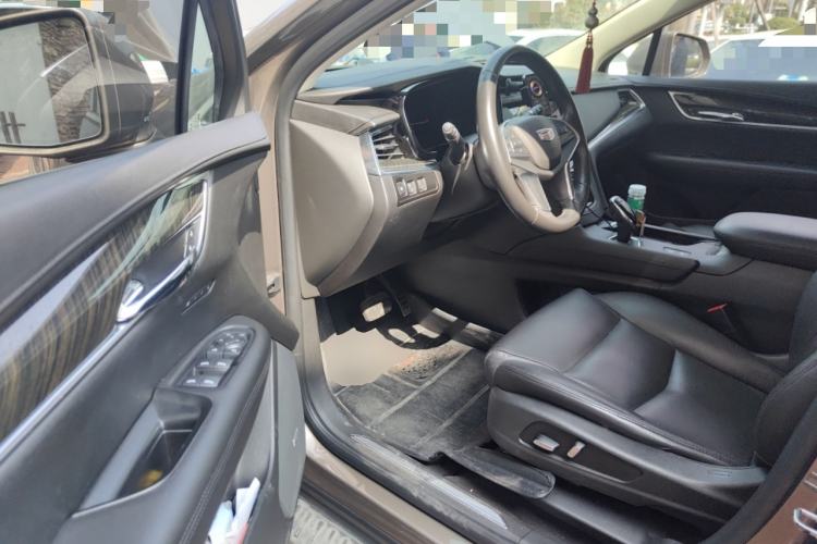 Used Cadillac XT5 2016 25T Luxury Model