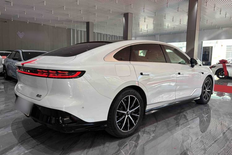 Used VOYAH PASSION 2024 PHEV Four-Wheel Drive Ultra-Long Range Flagship Model