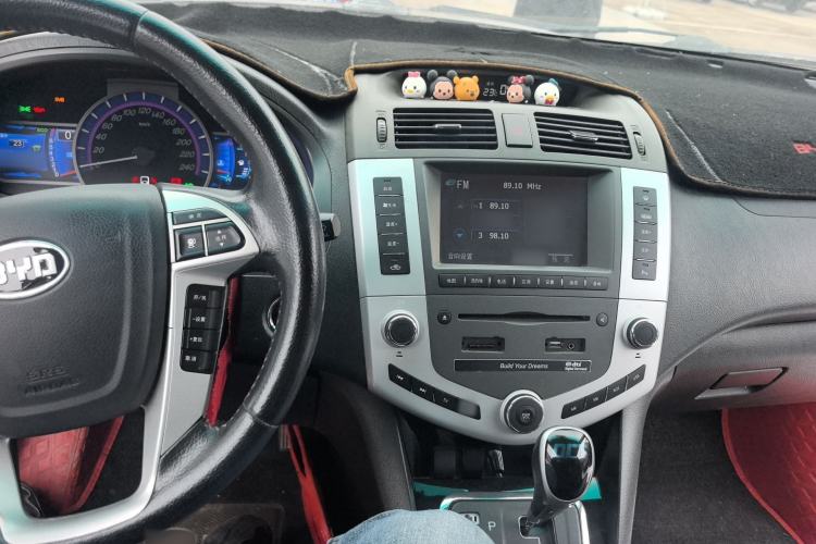 Used BYD S6 2014 2.4L Automatic Prestige 5-Seater