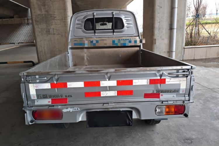 Used Wuling Rongguang Small Truck 2020 1.5L Base Version China VI Standard Double-Cab L3C Rear