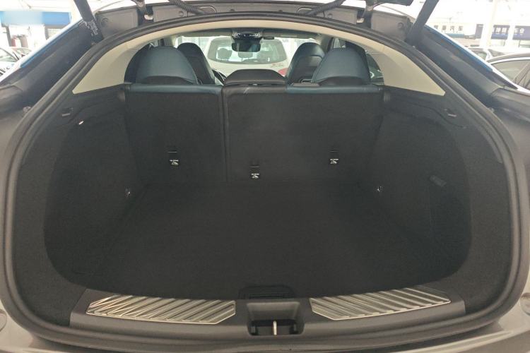 Used Lynk & Co 05 2020 2.0TD Two-Wheel Drive Shine Halo
