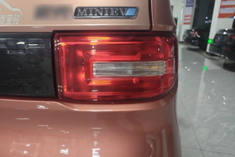 Used Wuling Hongguang MINIEV 2020 Zizai Version Lithium-NMC
