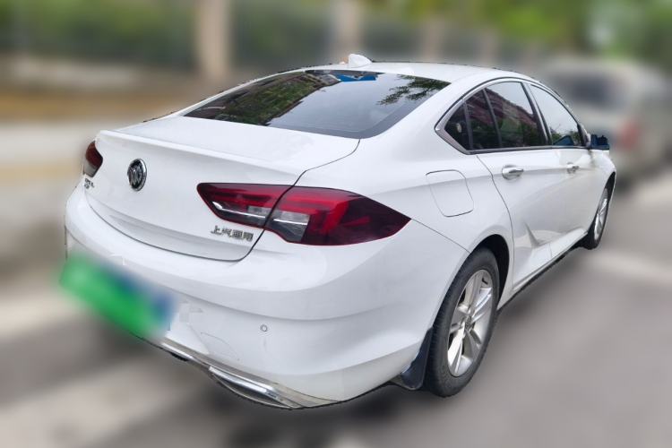 Used Buick Regal 2017 20T Elite Edition Rear Right 45 Deg