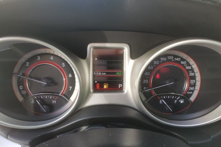 Used Dodge Journey 2013 2.4L Two-Wheel Drive Luxury Version Instrument Cluster