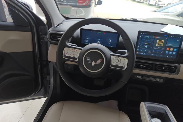 Used Wuling Bingo PLUS 2024 510 km Flagship Edition Four-Seater Version
