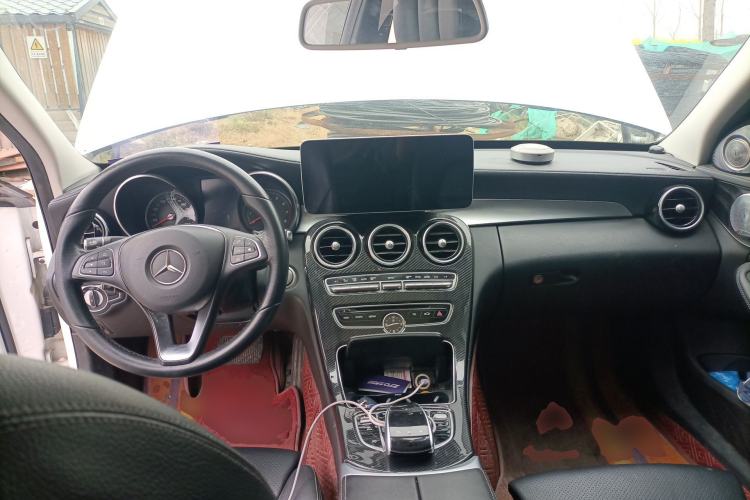 Used Mercedes-Benz C-Class 2018 C 200 L Sport Edition Achievement Special Edition Center Console