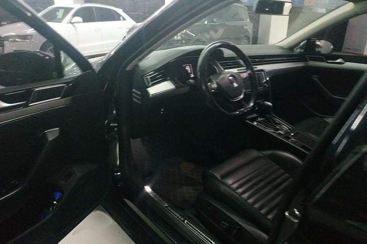 Used Volkswagen Magotan 2017 330TSI DSG Leading Model